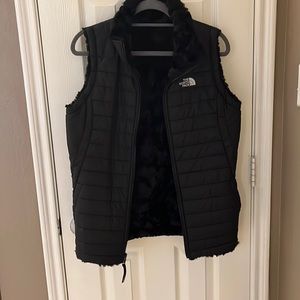 NEVER WORN reversible North Face vest in black XL Pockets in smooth side